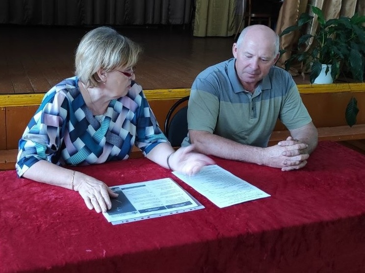 Специалисты  Центра занятости населения Суражского района совершили маркетинговые визиты в организации  города и района