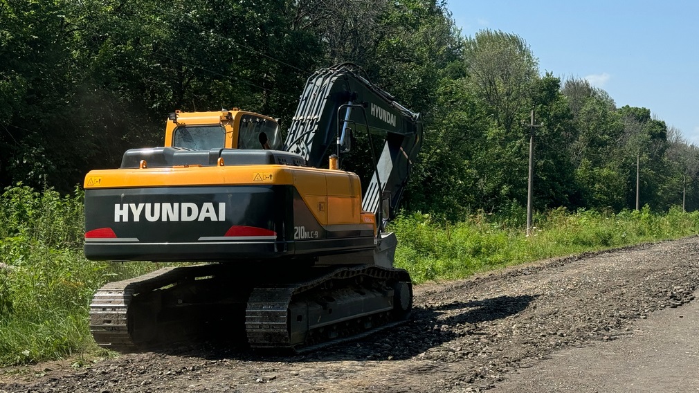 В Брянской области продолжается капремонт участка дороги Комаричи-Лубошево