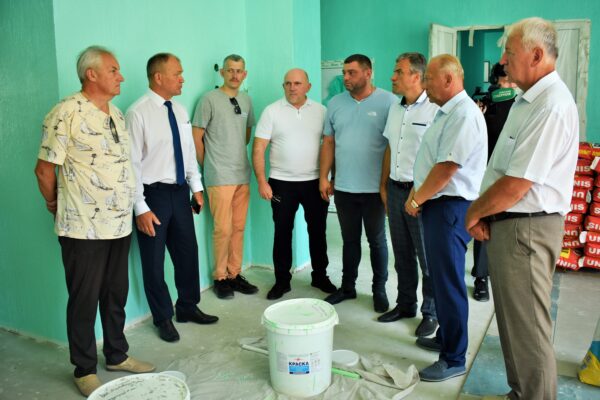 В Дятьково продолжается капитальный ремонт гимназии