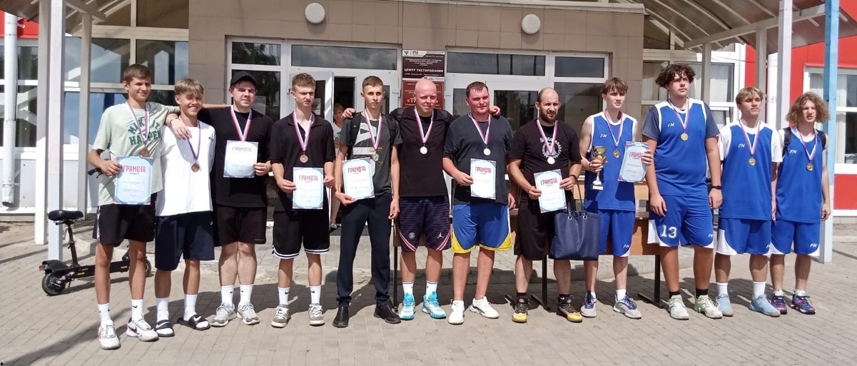 Большой спортивный праздник прошел в День физкультурника в Суражском районе