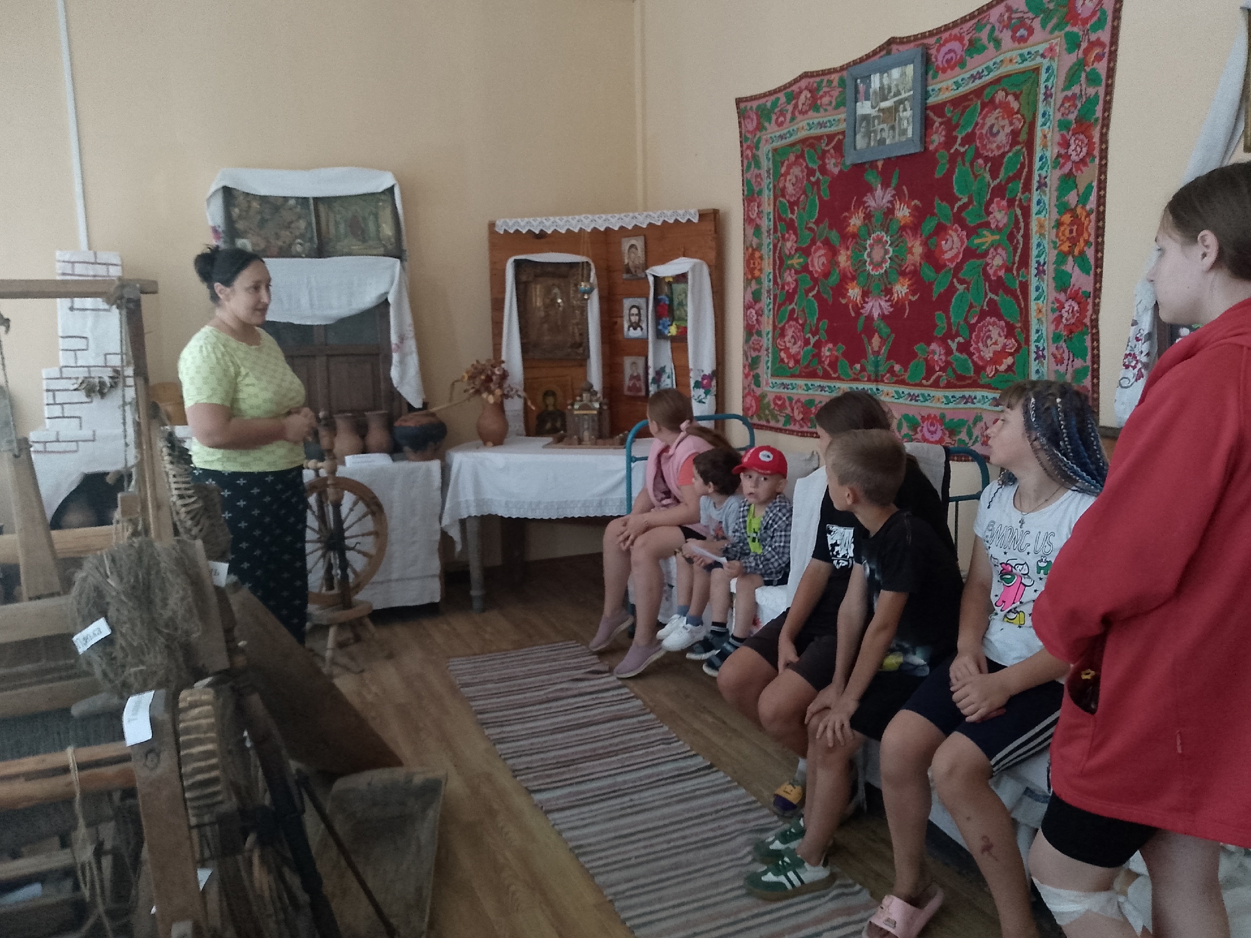 Фольклорный час, посвящённый праздникам народного календаря, состоялся в музее Ляличского СЦК