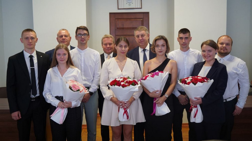 С коллективом фармацевтического предприятия встретился Александр Богомаз