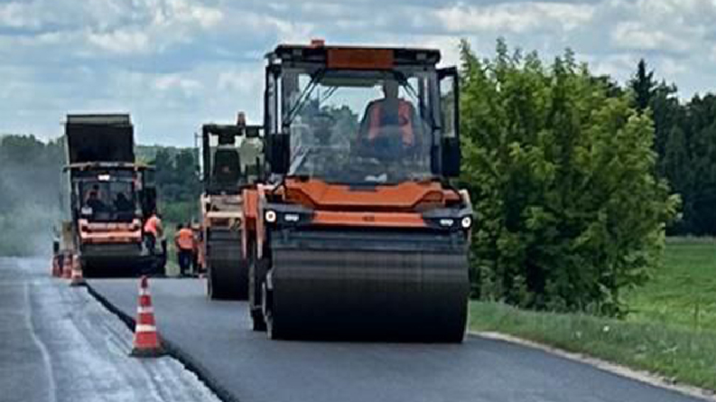 Ремонт участков автодороги Погар-Стародуб продолжается в Брянской области
