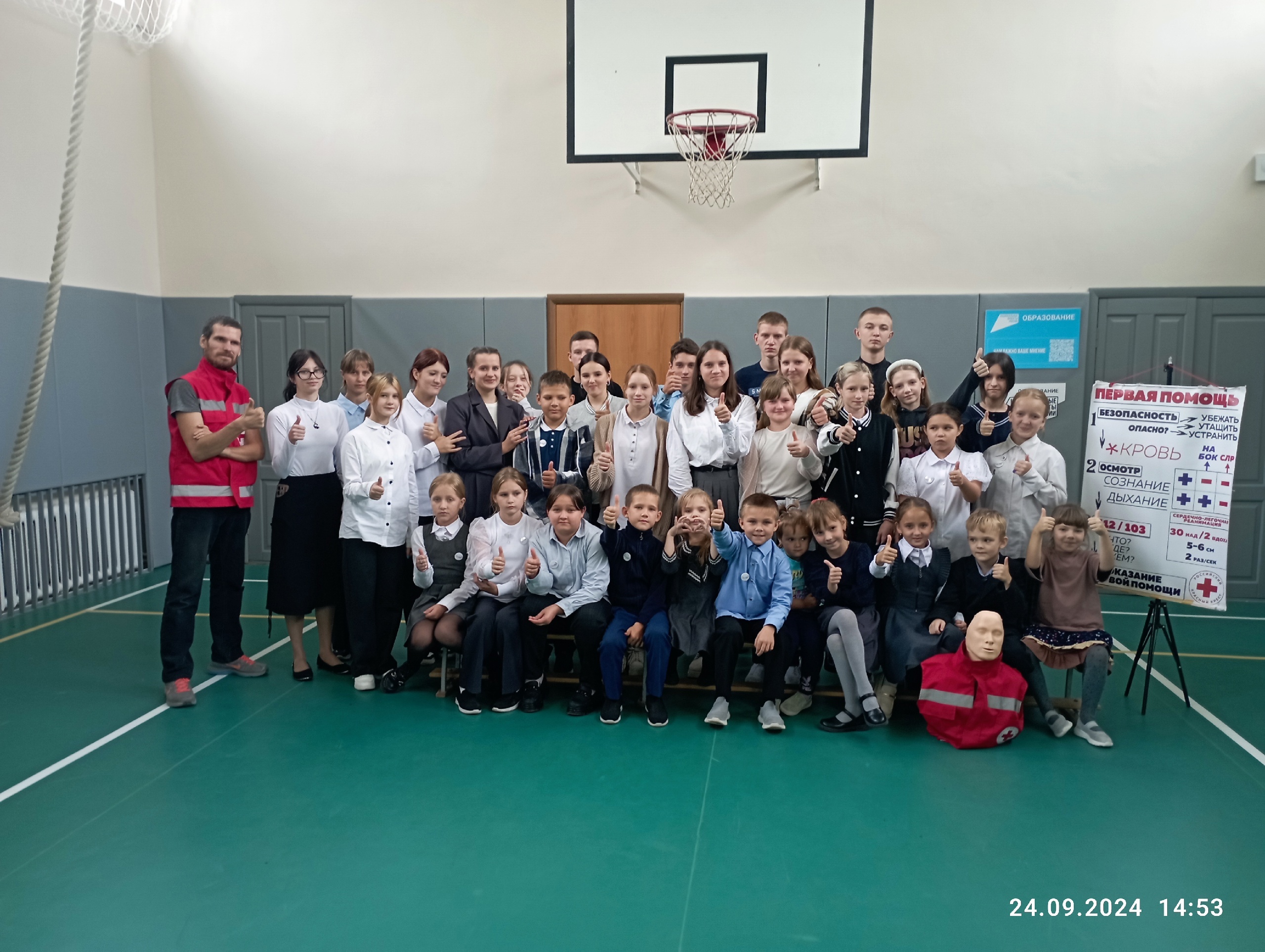 Для обучающихся школ города  Суража и  Суражского района провели мастер-класс по оказанию первой помощи