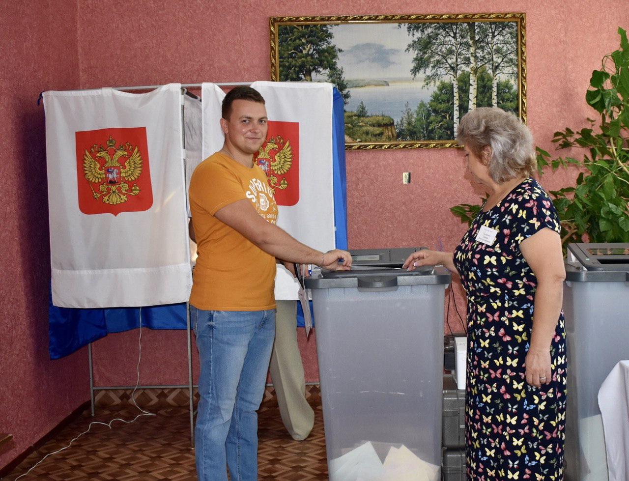 В Суражском районе Брянской области активно голосуют избиратели