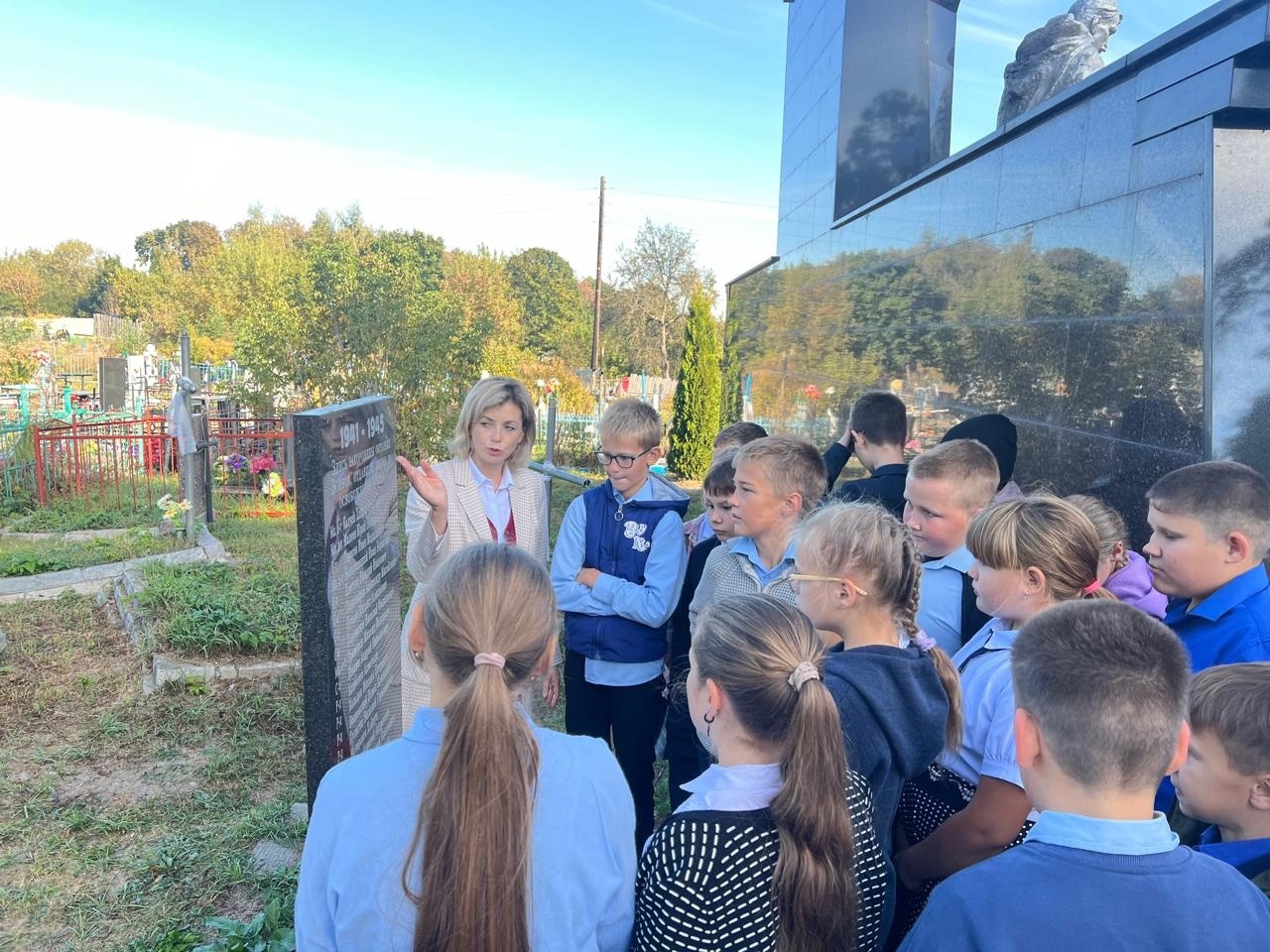 Суражским школьникам рассказали о стрелке-бомбардире Николае Фёдоровиче Смолине