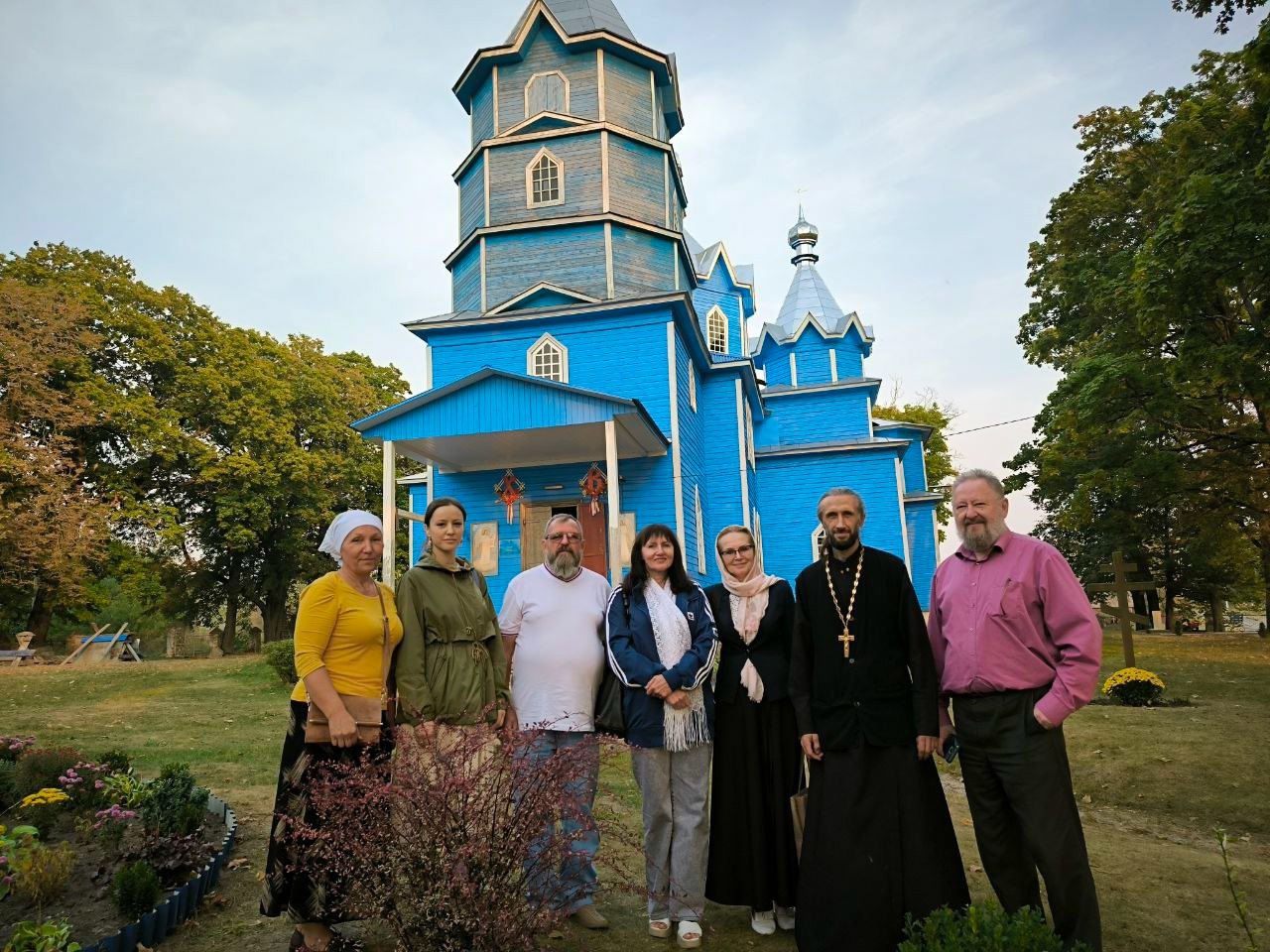 Духовно-нравственная встреча с гостями из города Клинцы состоялась в храме во имя святителя Василия Великого  в селе Душатино Суражского района