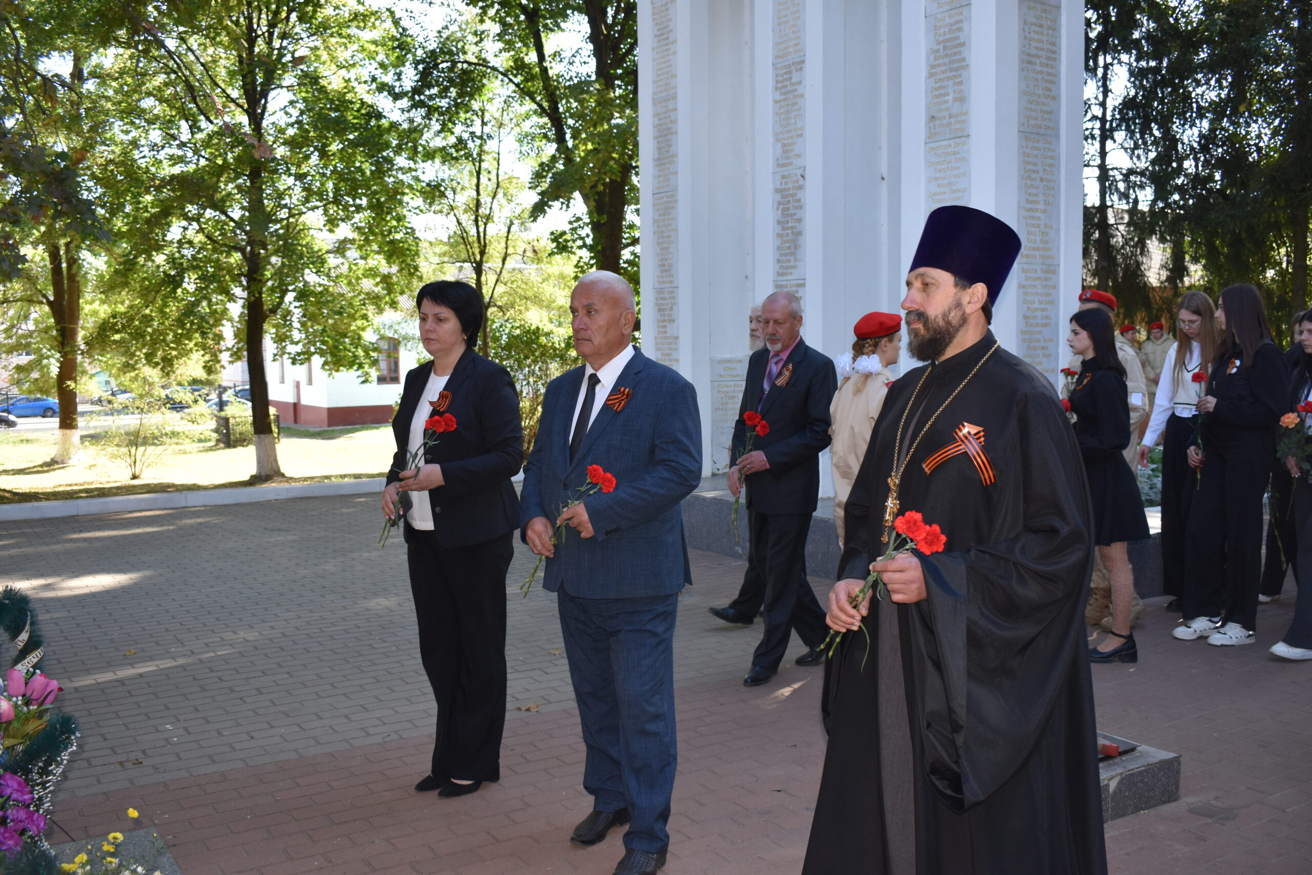 В Сураже состоялось торжественное мероприятие, посвящённое 81-й годовщине освобождения от немецко-фашистских захватчиков