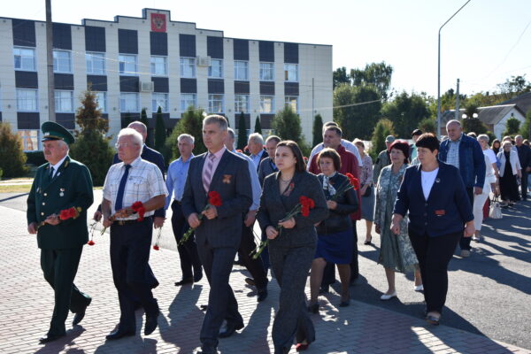 81-ю годовщину освобождения от немецко — фашистских захватчиков сегодня отмечает Мглинский район