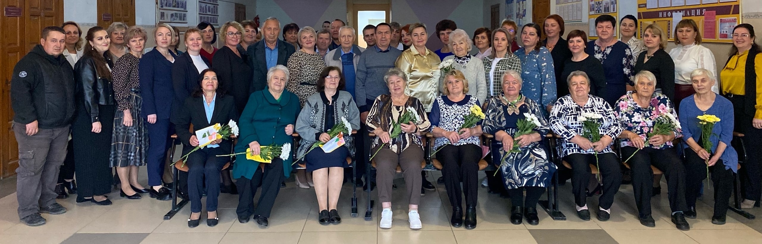 В Суражском промышленно-аграрном техникуме прошел праздник, посвященный Дню учителя