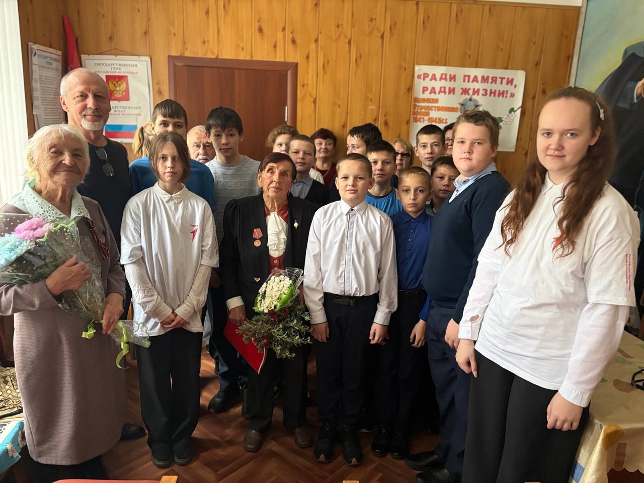 В районном совете ветеранов Суражского района  прошло мероприятие «Ради памяти, ради жизни»