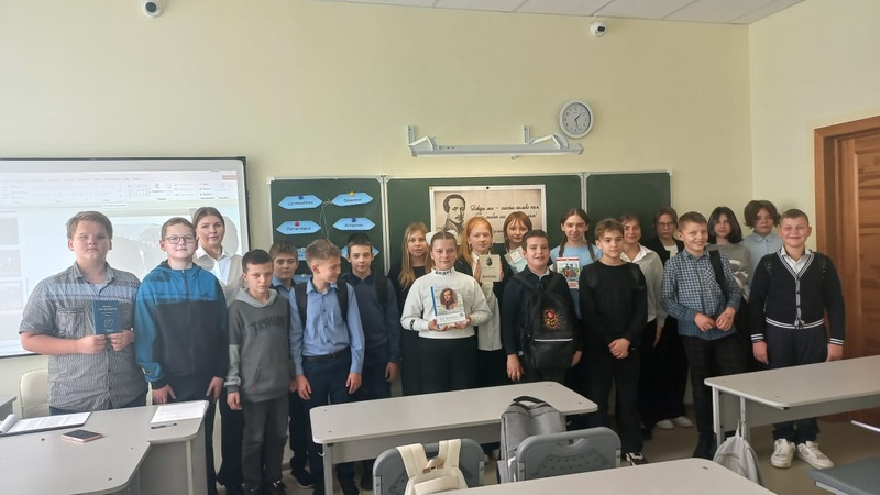 Художественно-поэтическая композиция «Странник с русскою душою» прошла в Суражской школе №3