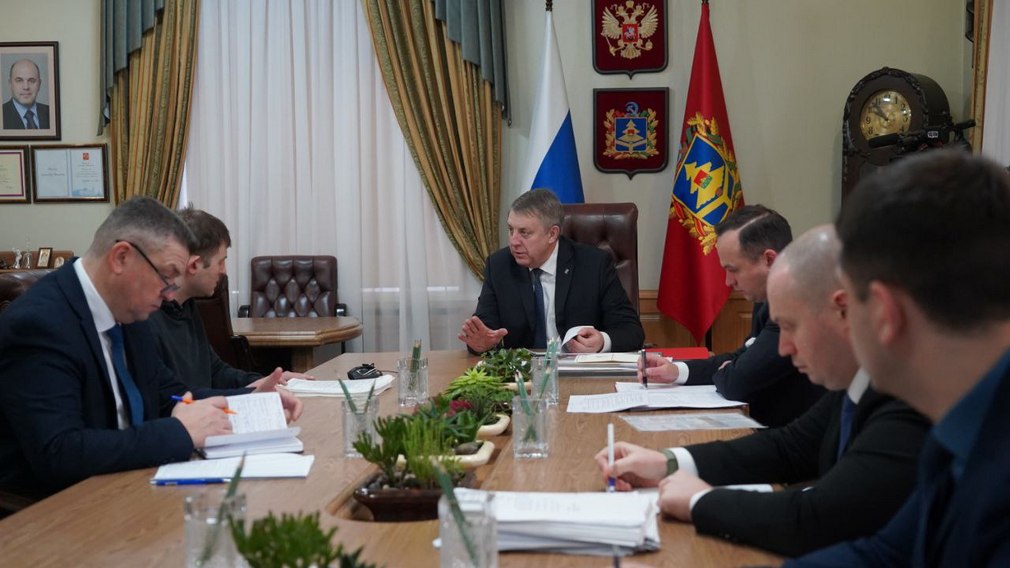 Александр Богомаз призвал брянцев требовать от управляющих компаний реальной работы