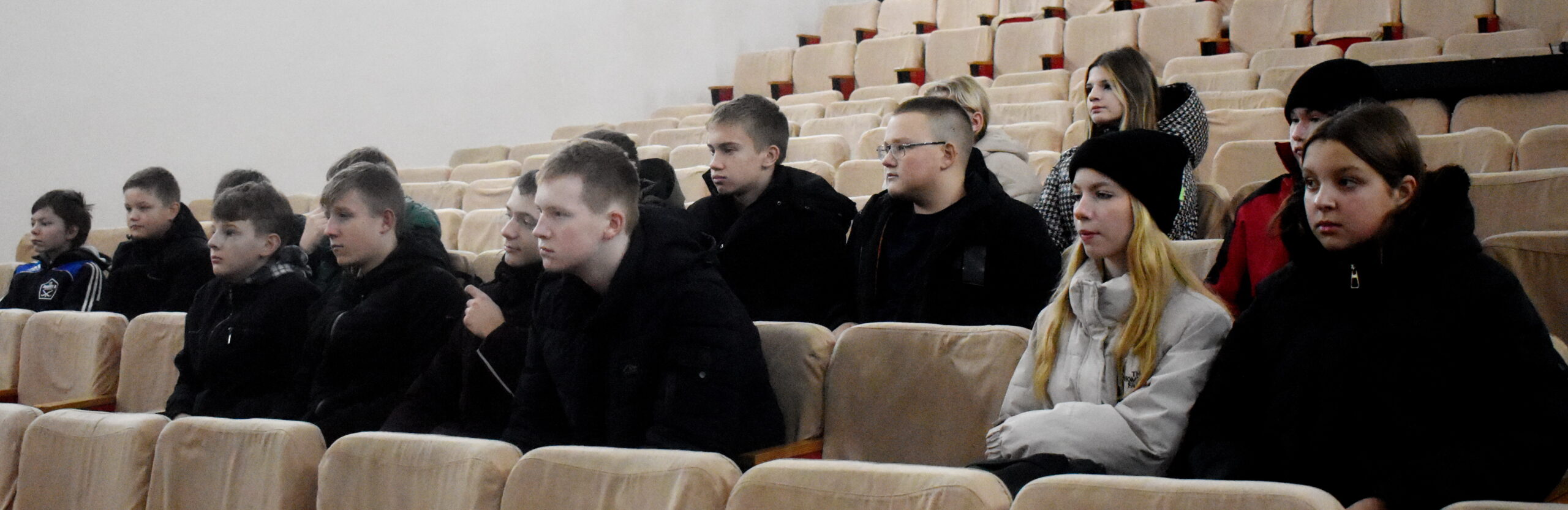 Для школьников Суражской школы №3 провели Урок мужества