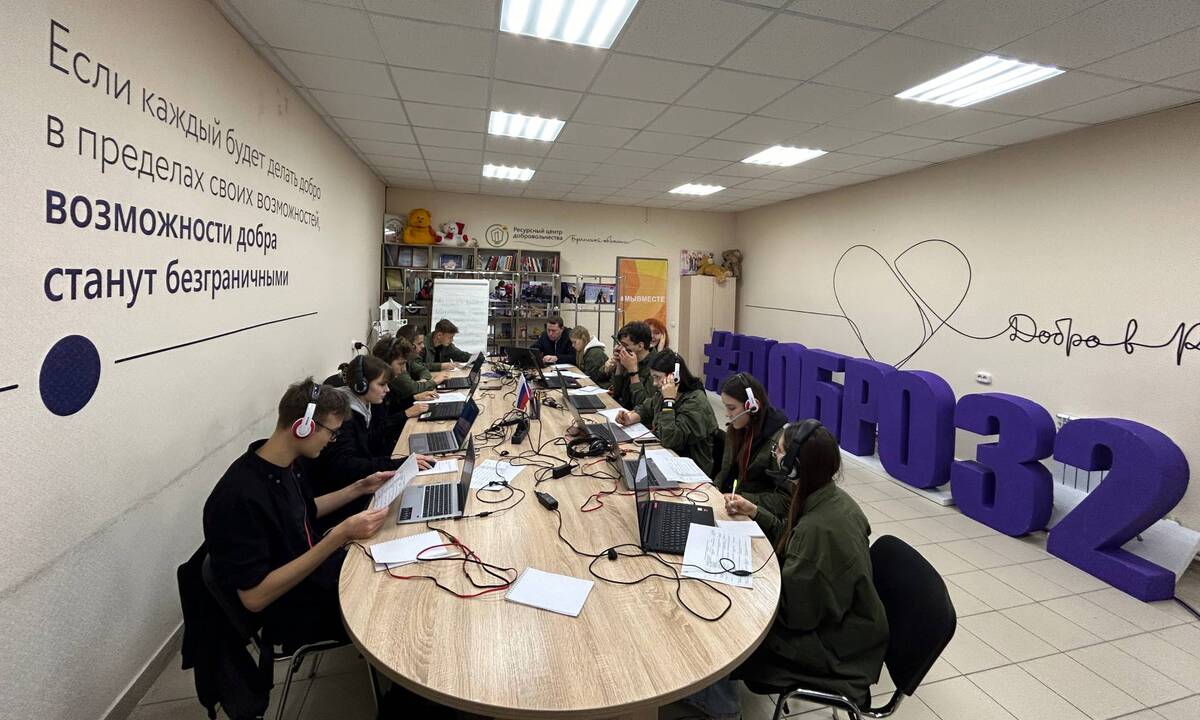 Почти 700 вопросов поступило в единый центр обработки обращений на прямую линию главы региона