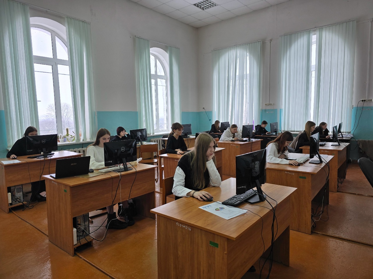 Студенты Суражского педколледжа приняли участие во II Всероссийском правовом диктанте