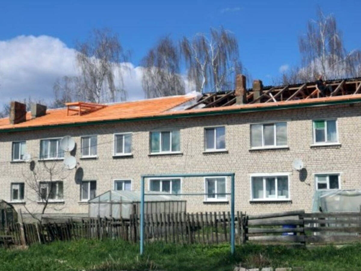 В Дубровском районе в 2024 году отремонтировали кровли нескольких многоквартирных домов