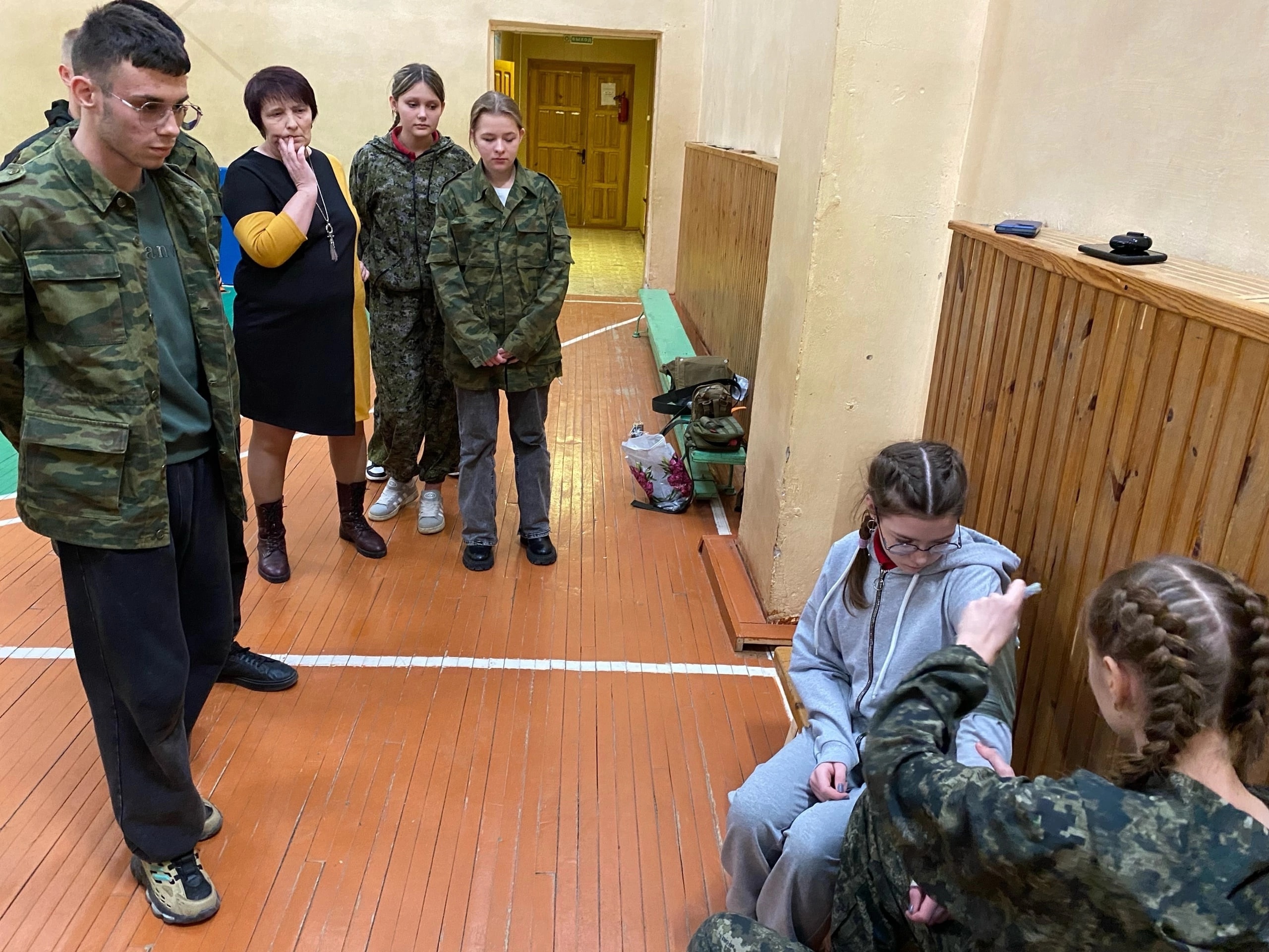 На базе Суражского промышленно-аграрного техникума состоялась встреча студентов-участников военно-патриотического клуба «Мы вместе» и отрядом «Рубеж 32»