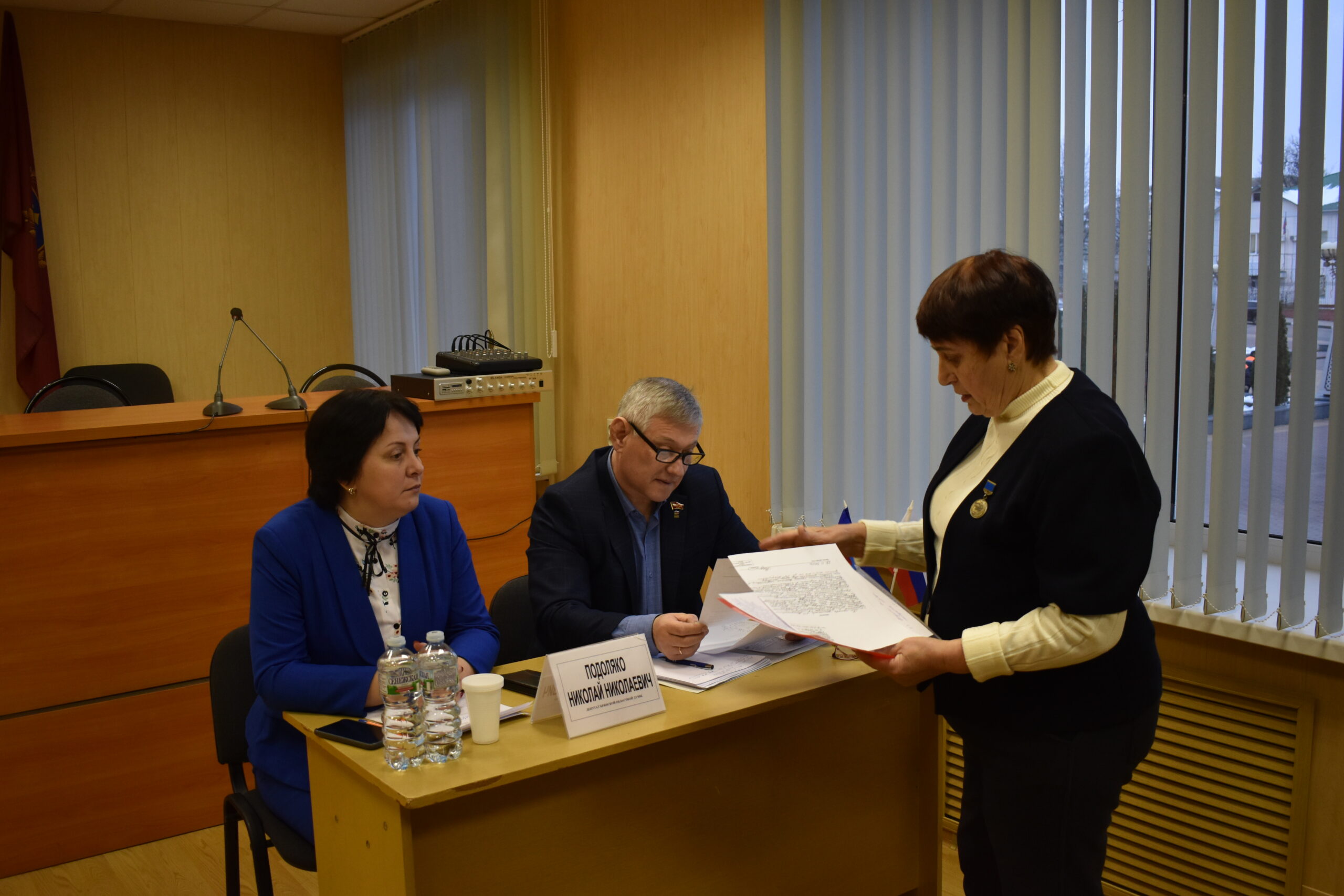 Депутат Брянской областной Думы Николай Николаевич Подоляко провел прием граждан в Сураже