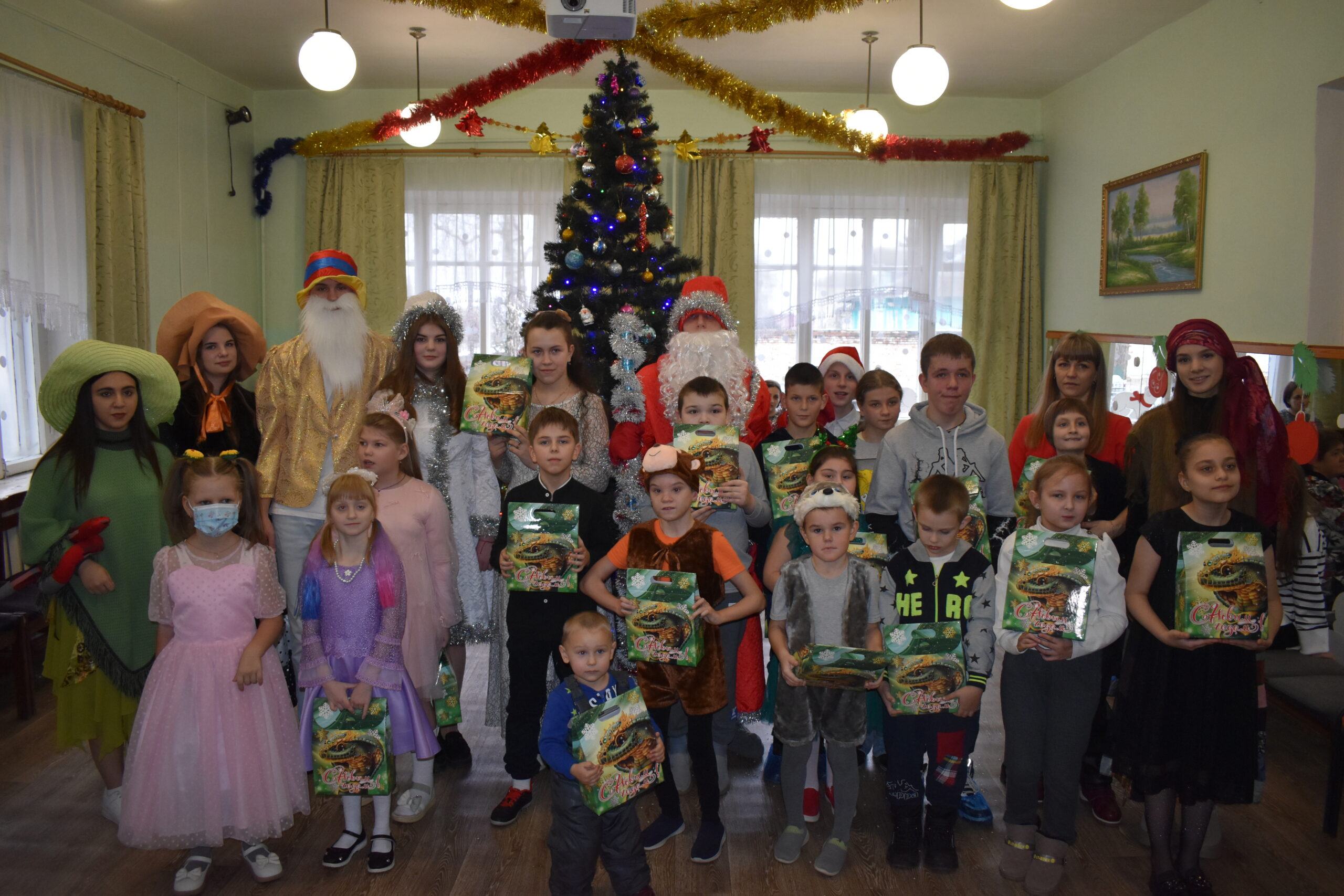 В Центре детского творчества города Суража  для воспитанников отделения реабилитации прошел новогодний утренник.