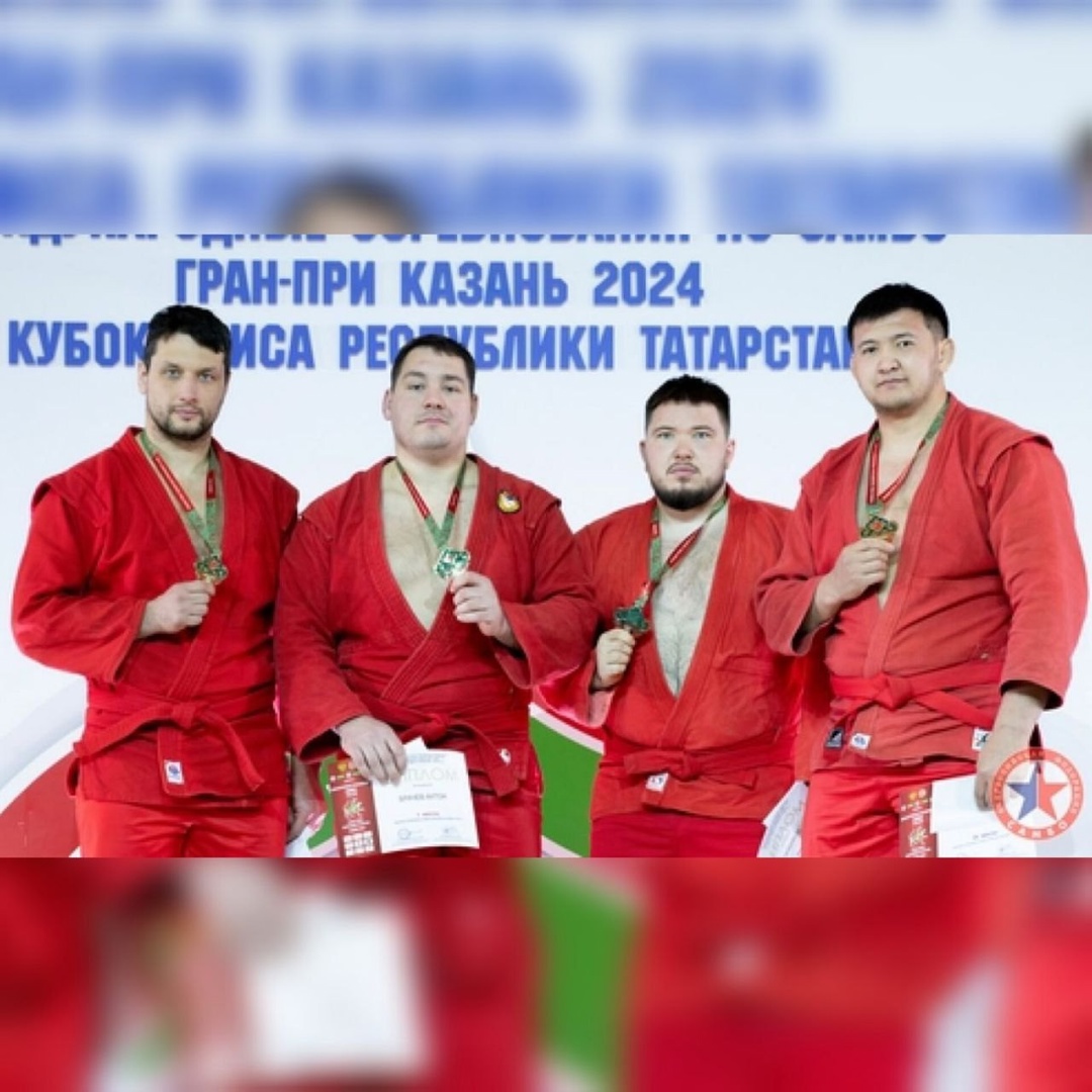 Артём Осипенко, известный спортсмен из Брянска, стал серебряным призёром международных соревнований по самбо