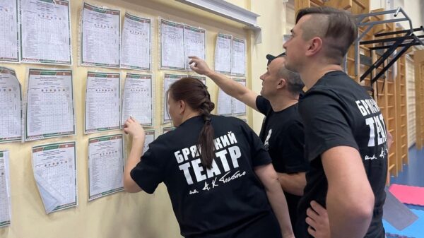 Артисты брянского драмтеатра выполнили нормативы ГТО