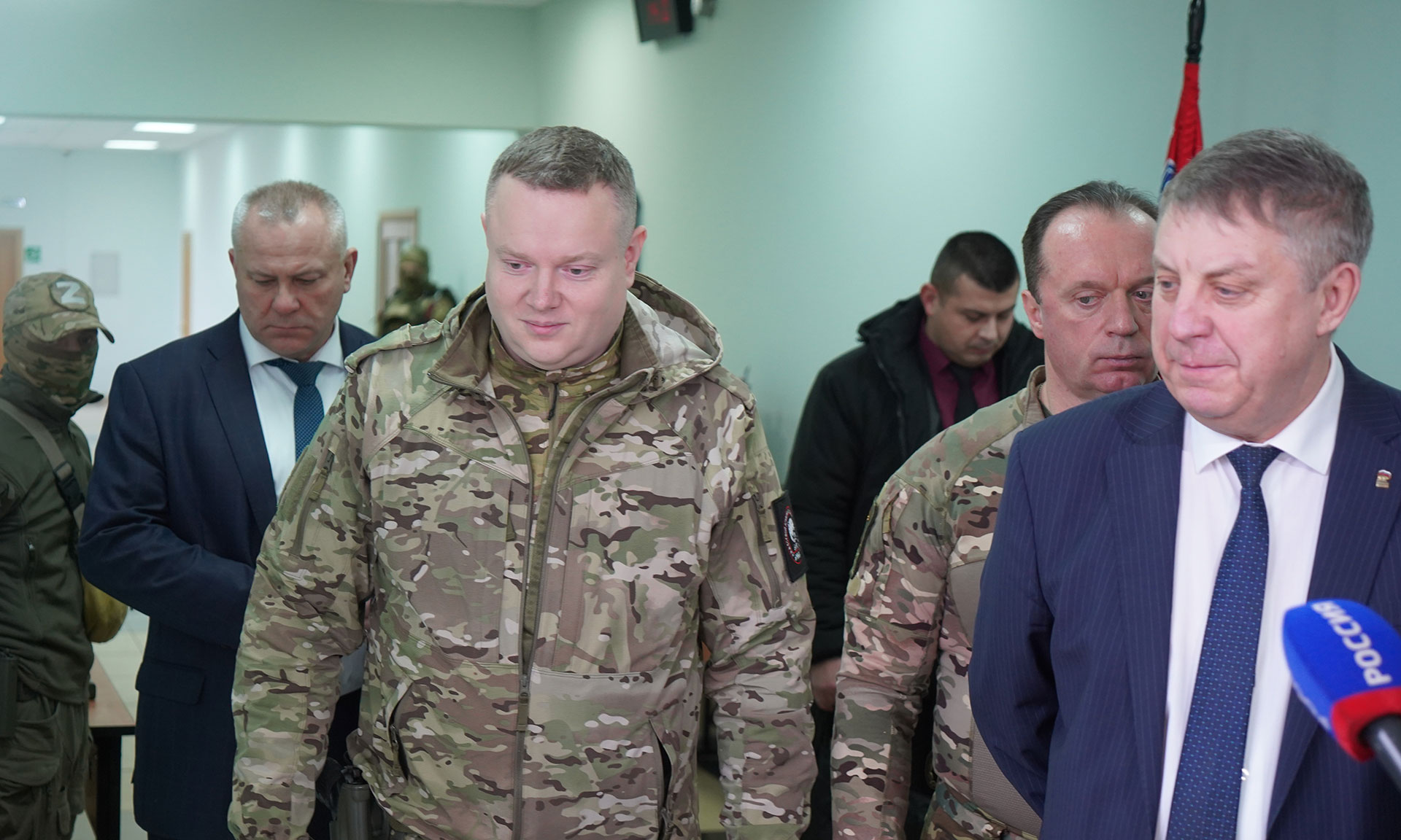 Александр Богомаз и представители отряда «БАРС-Брянск» встретились со студентами БГТУ