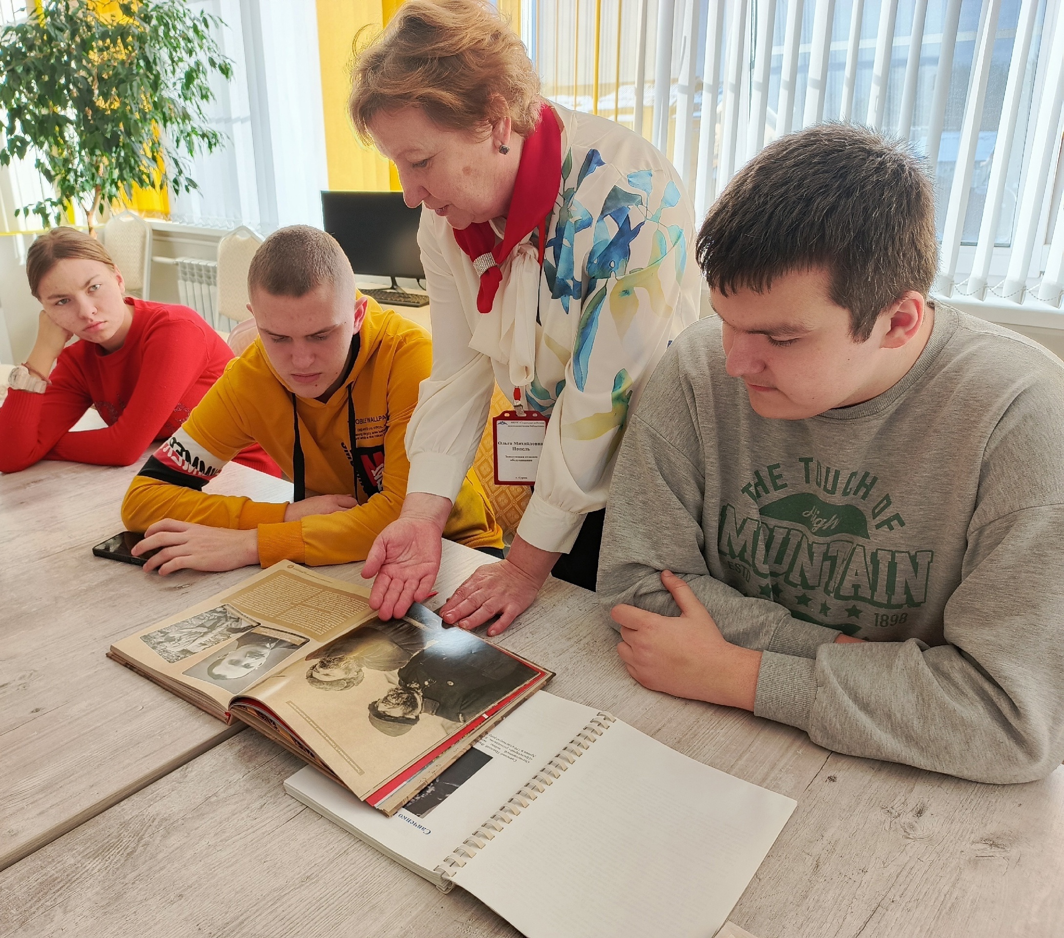 В Суражской  районной межпоселенческой библиотеке прошёл День краеведческих знаний «О малой родине с любовью!