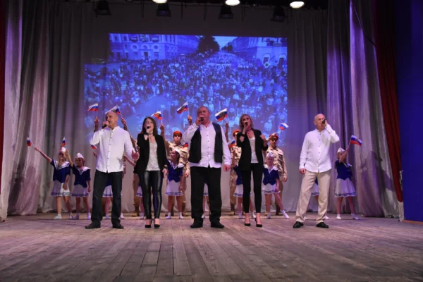 На Брянщине в городе Дятьково прошёл концерт «О Родине, о мужестве, о славе»