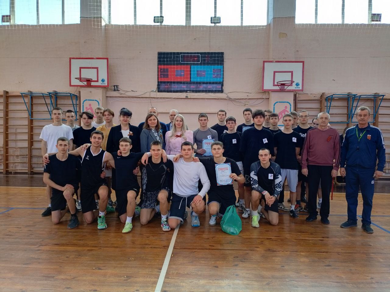 В Суражском педагогическом колледже им. А.С. Пушкина» состоялось спортивное мероприятие «А ну-ка, мальчики!»