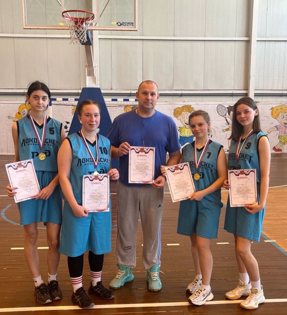 В Сураже прошло Первенство района по баскетболу