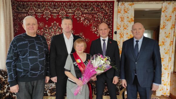 Участников Великой Отечественной войны из Трубчевска поздравили с присвоением почетного звания