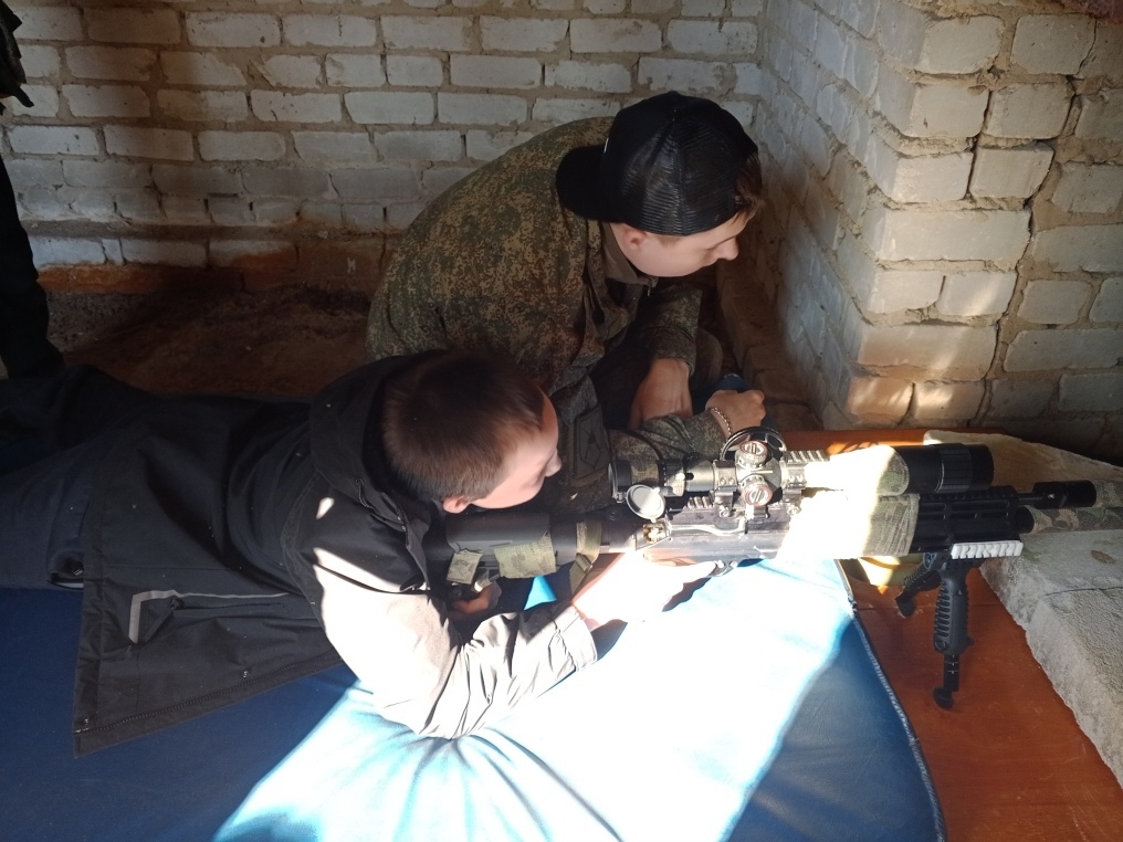 В Дубровской школе имени Н. П. Сергеенко Суражского района состоялся конкурс «Меткий стрелок»