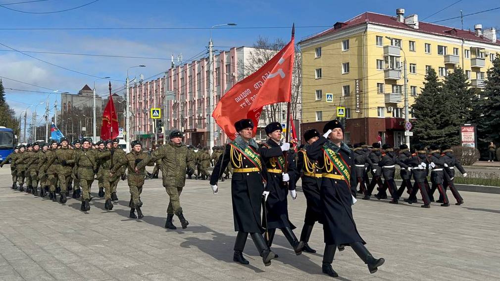 В Брянске дали старт этапу Эстафеты Победы