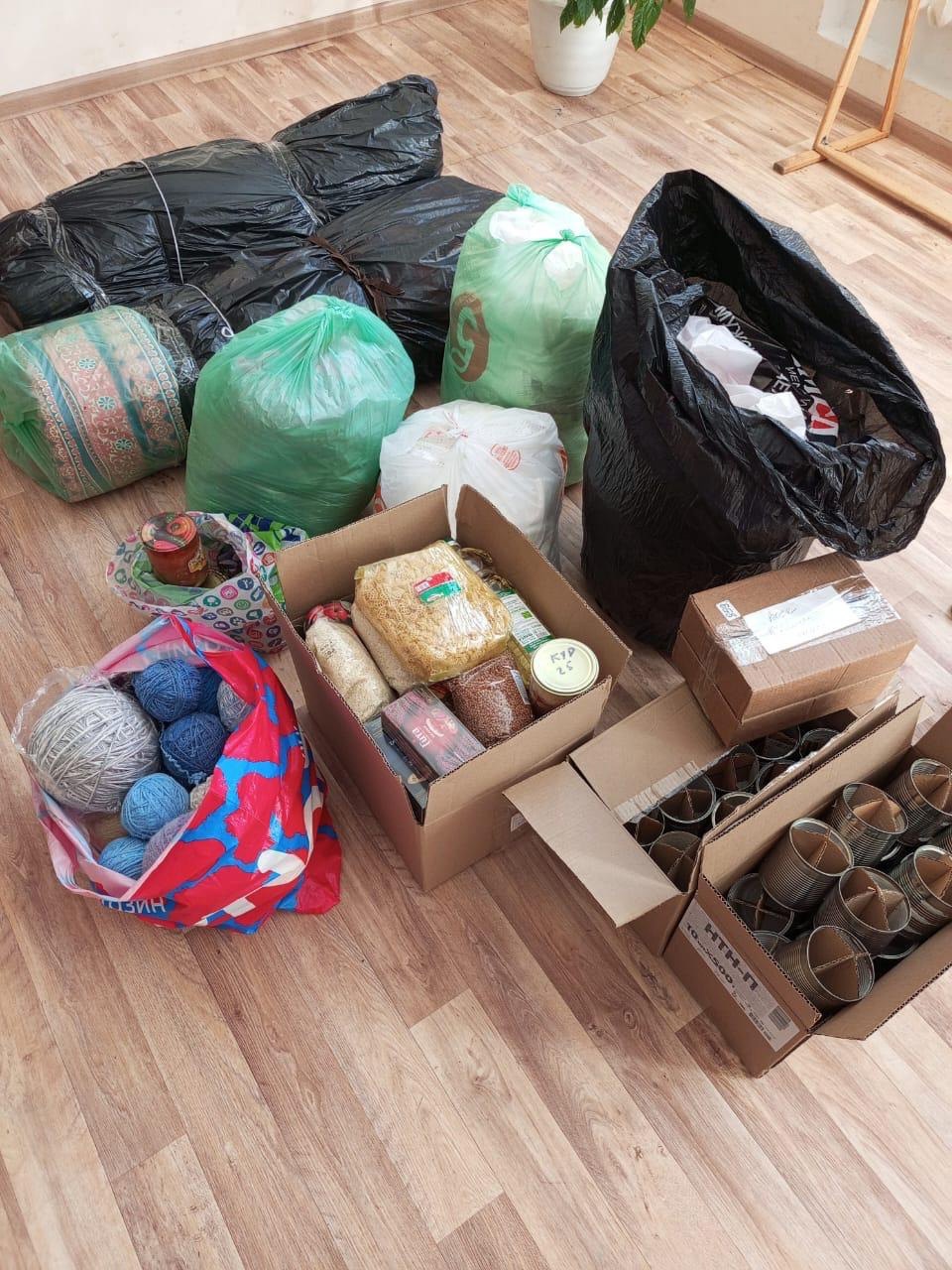 Очередную партию гуманитарной помощи участникам СВО подготовили и собрали обучающиеся, родители и педагоги  Кулажской школы Суражского района