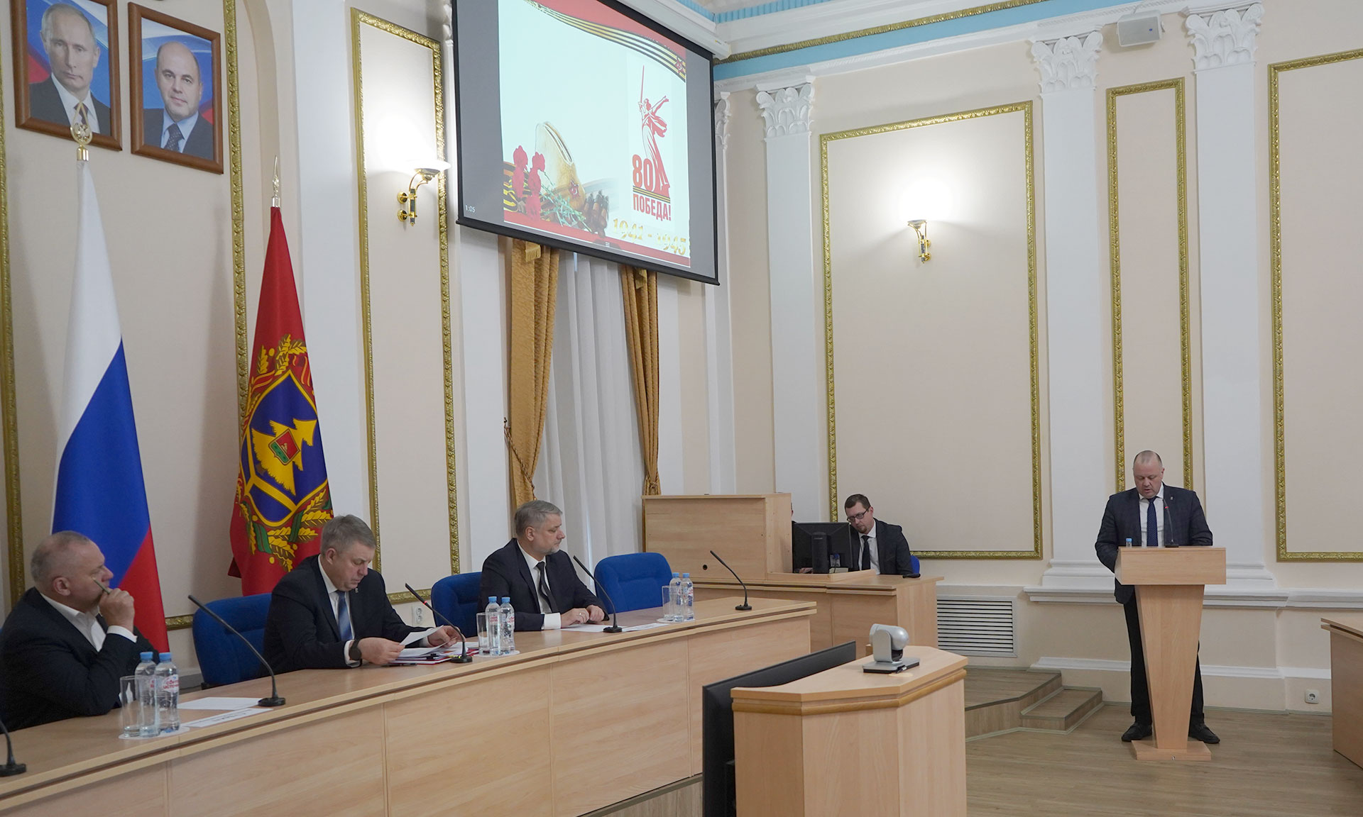 В Правительстве Брянской области прошло совещание о благоустройстве памятников Воинской славы и мест захоронения погибших в Великой Отечественной войне