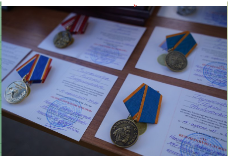 Губернатор Александр Богомаз поздравил сотрудников и ветеранов брянского МЧС