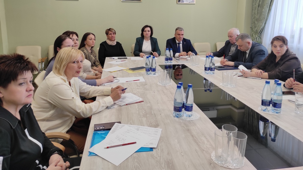 В отделении фонда «Защитники Отечества» в Брянске нашли работу для 80 участников специальной военной операции