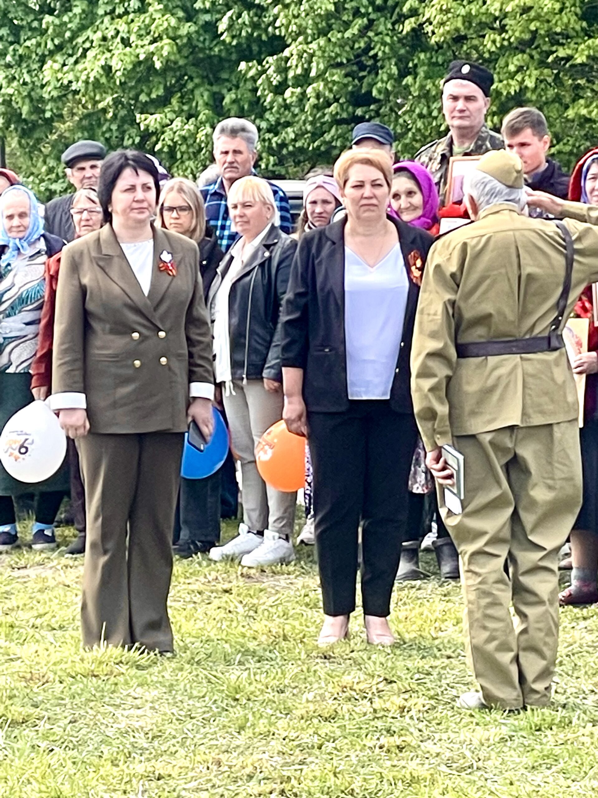 В Лопазне Суражского района в честь 80-летия Победы в Великой Отечественной войне открыли Аллею Памяти и Славы.