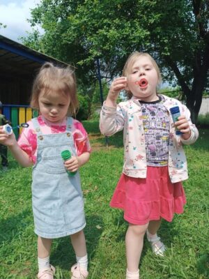 Для малышей в «Журавушке» провели «Праздник мыльных пузырей»