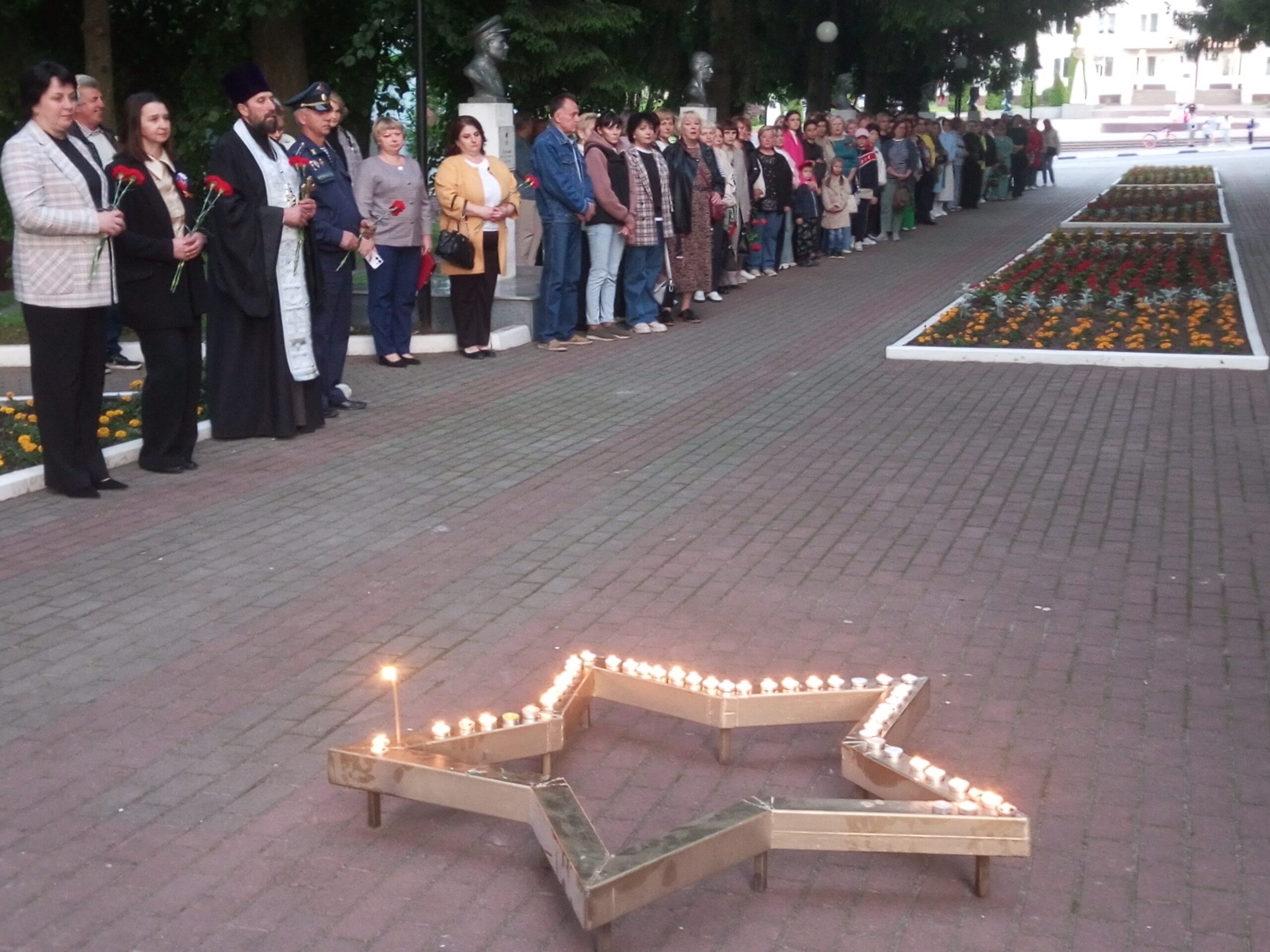В Сураже прошел митинг, посвященный Дню памяти и скорби