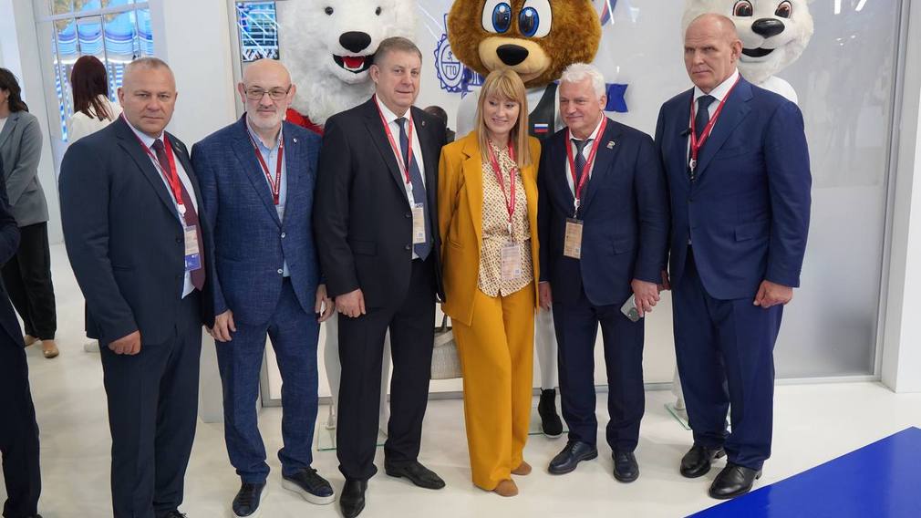 Достижения брянских спортсменов были продемонстрированы на экономическом форуме в Санкт-Петербурге