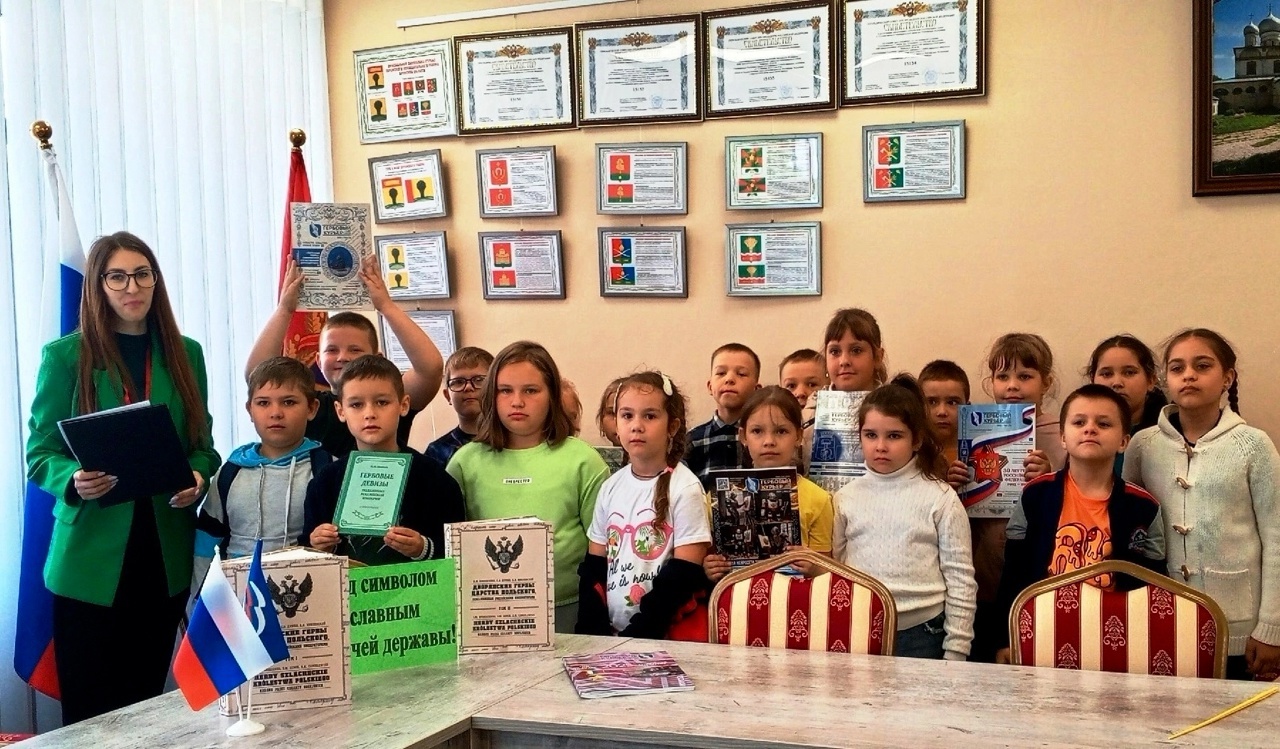 В Суражской межпоселенческой библиотеке прошло мероприятие, посвященное Дню образования Брянской области