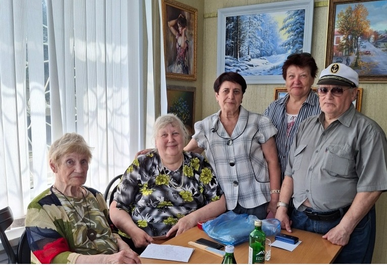 В рамках Дня семьи, любви и верности  в Центре общения старшего поколения  Суражского района  была организована культурно-просветительская встреча