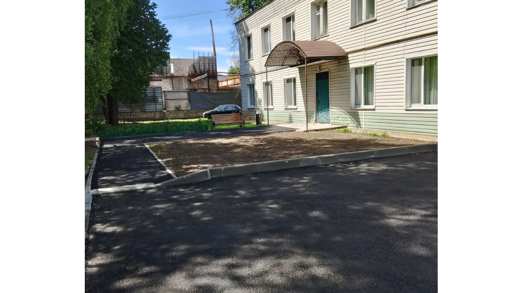 В Сураже  благоустроили пять придомовых территорий за 5,5 миллиона рублей