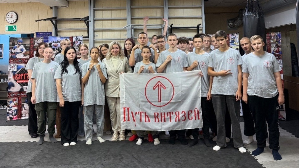 Правовую встречу с детьми в лагере «Путь витязей»провела Инна Мухина.