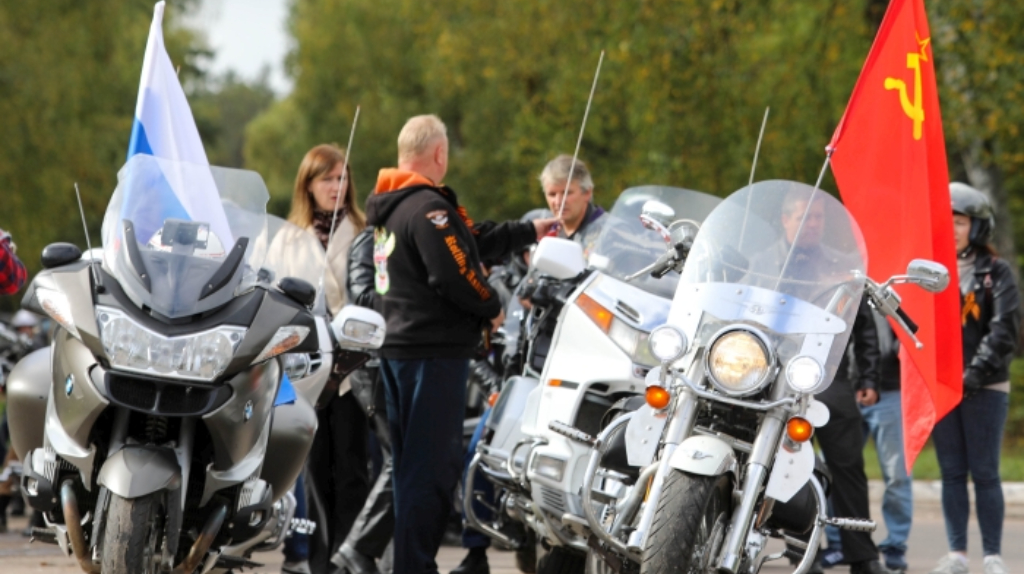 В Клинцах состоялся мотопробег в честь 318-летия основания города