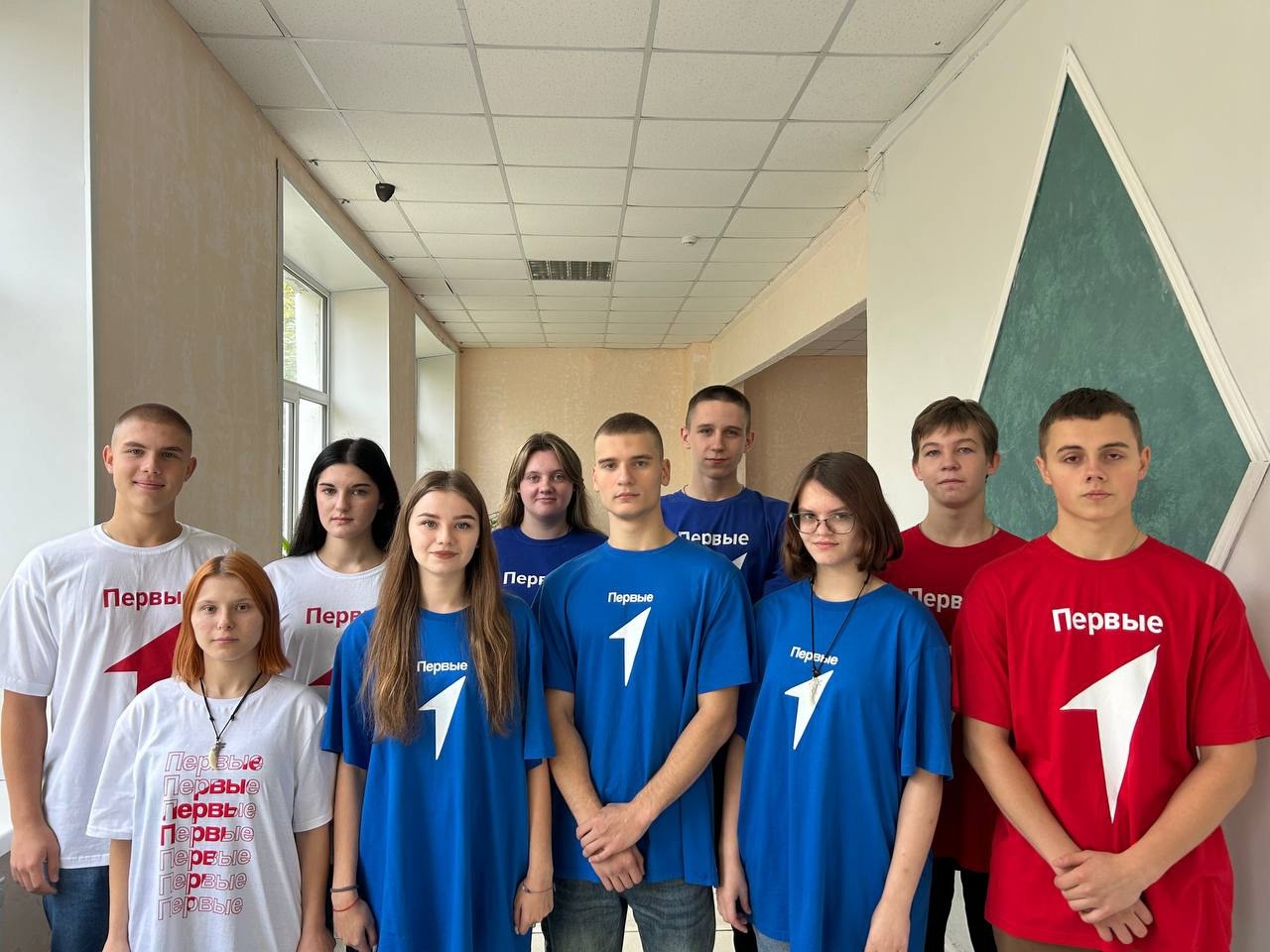 Первые поздравляют студентов Суражского промышленно-аграрного техникума