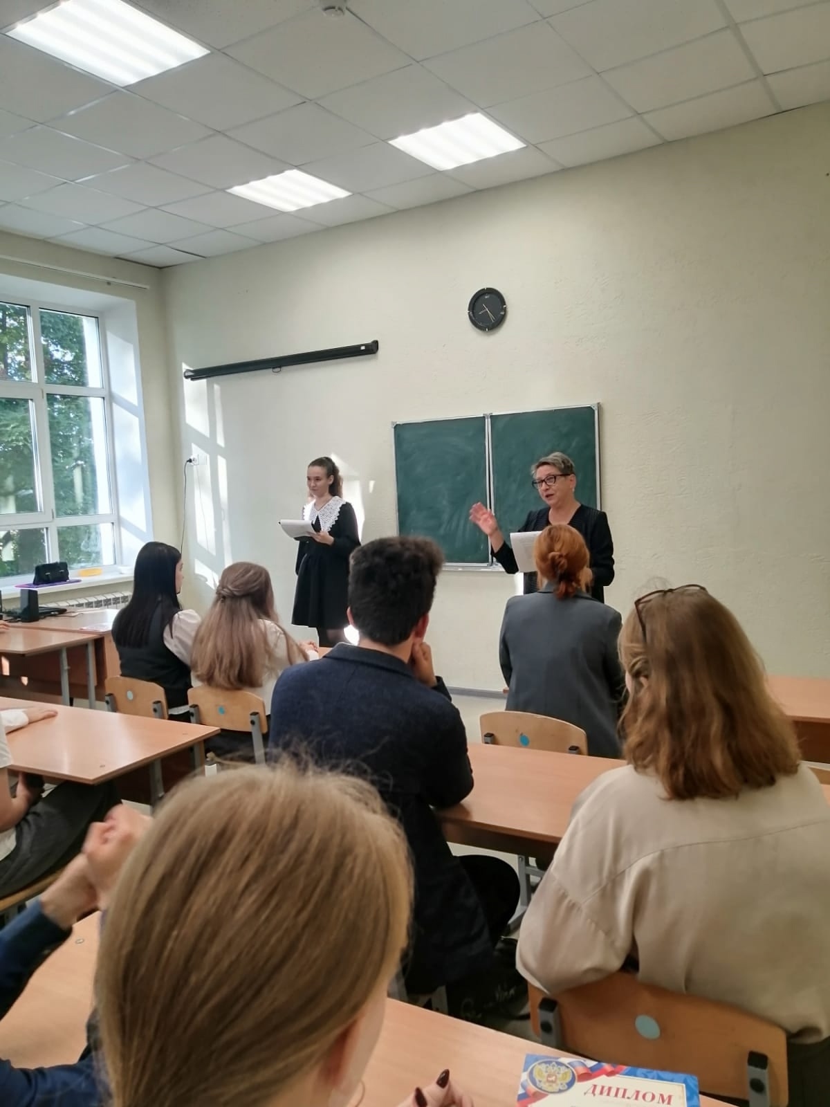 В Суражской  школе №1 прошла литературная викторина под названием «Поэты о Победе»