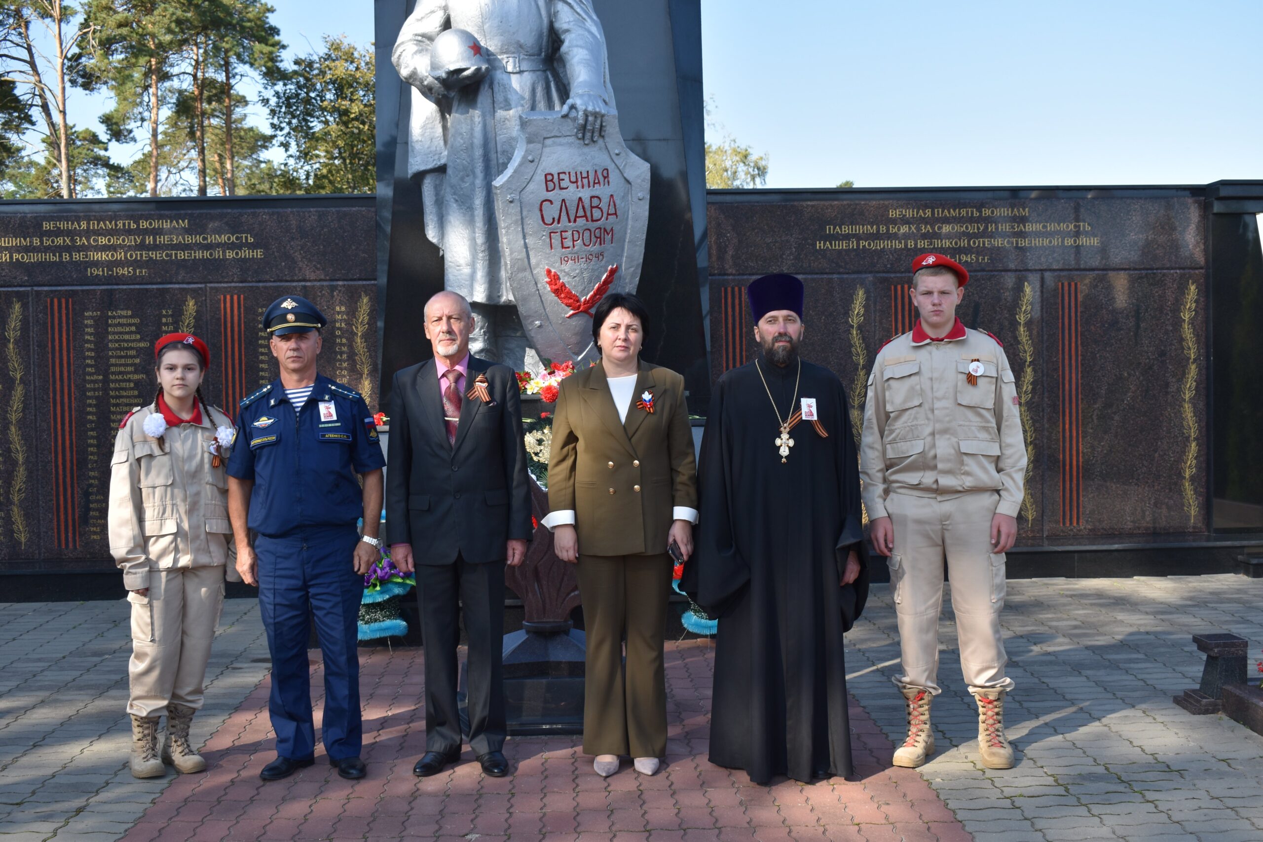 Суражский район празднует 82-ю годовщину освобождения от немецко-фашистских захватчиков